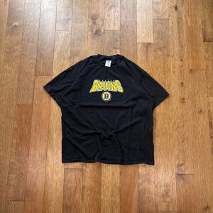Men’s Vintage 00s Bulletin Boston Bruins Graphic tee